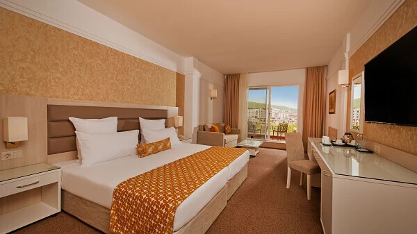 Dreams Sunny Beach Resort & Spa